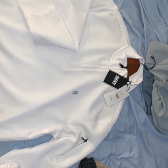 DKNY white long sleeve size medium - Picture 2 of 3